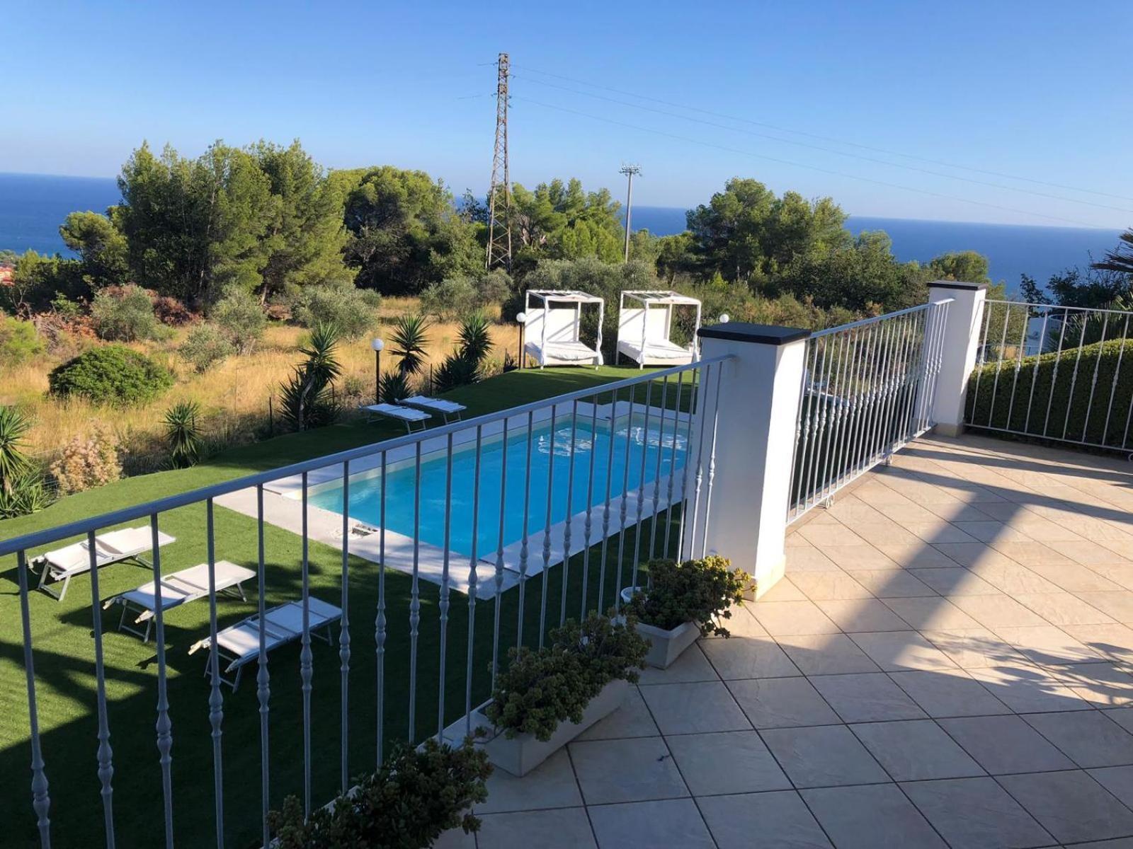 Villa Shambhala San Bartolomeo Al Mare Exterior photo